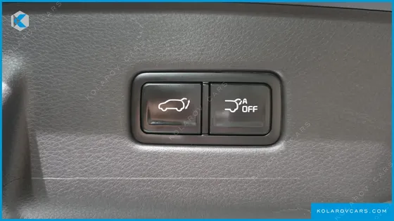 KIA CARNIVAL GASOLINE 7-SEATER NOBLESSE