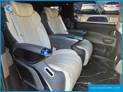 KIA CARNIVAL GASOLINE 7-SEATER HI LIMOUSINE (SPECIAL VEHICLE)