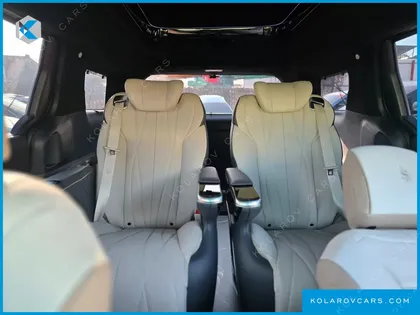 KIA CARNIVAL GASOLINE 7-SEATER HI LIMOUSINE (SPECIAL VEHICLE)