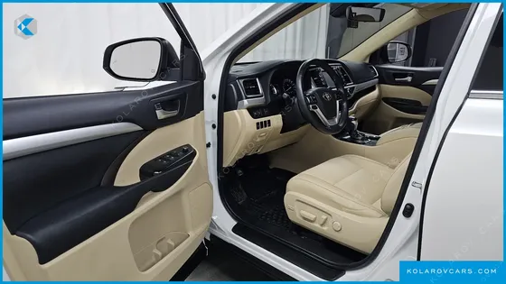 TOYOTA HIGHLANDER STANDARD