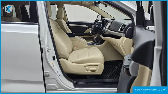 TOYOTA HIGHLANDER STANDARD