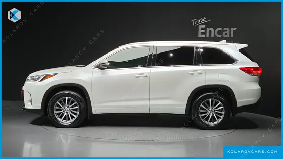 TOYOTA HIGHLANDER STANDARD