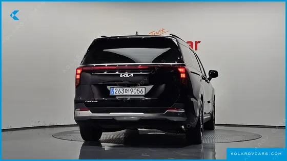 KIA CARNIVAL GASOLINE 7-SEATER NOBLESSE