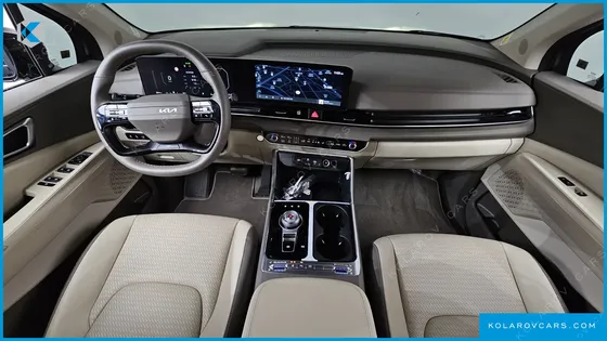 KIA CARNIVAL GASOLINE 7-SEATER NOBLESSE