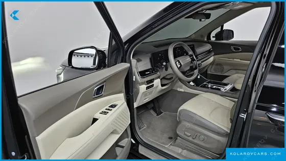 KIA CARNIVAL GASOLINE 7-SEATER NOBLESSE