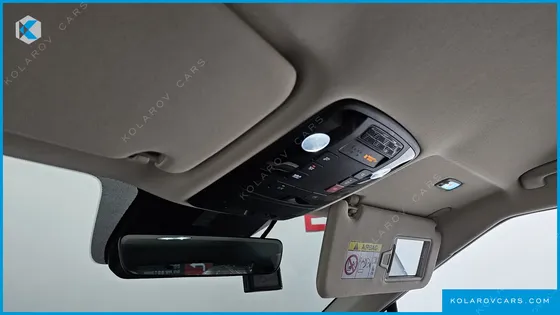 KIA CARNIVAL GASOLINE 7-SEATER NOBLESSE