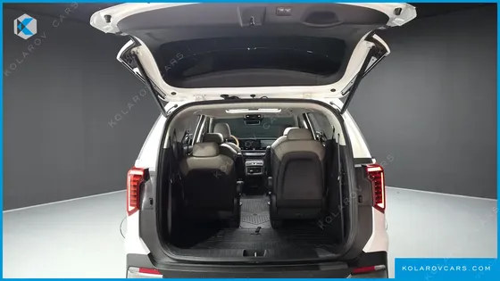KIA CARNIVAL GASOLINE 9-SEATER SIGNATURE