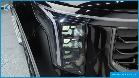 KIA CARNIVAL GASOLINE 9-SEATER GRAVITY