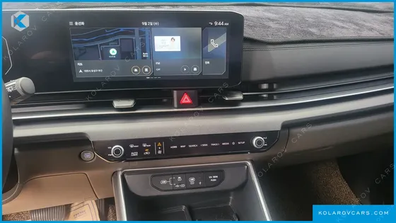 KIA CARNIVAL DIESEL 9-SEATER PRESTIGE