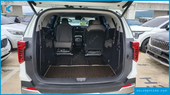 KIA CARNIVAL DIESEL 9-SEATER PRESTIGE