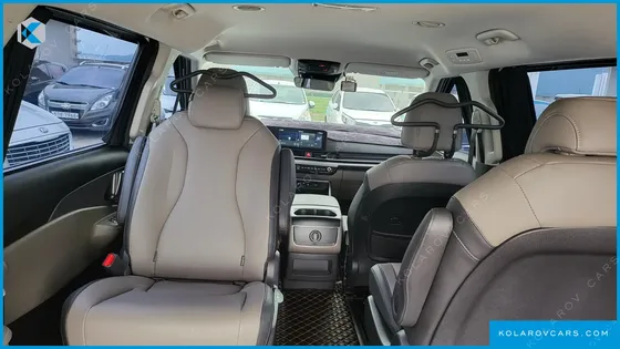 KIA CARNIVAL DIESEL 9-SEATER PRESTIGE