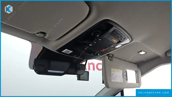 KIA CARNIVAL HEV 9 SEATER PRESTIGE