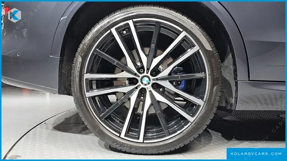 BMW X5 M50I