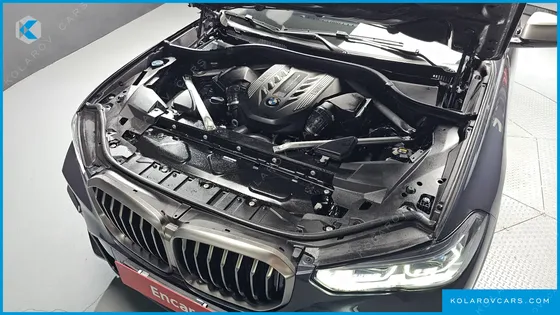 BMW X5 M50I