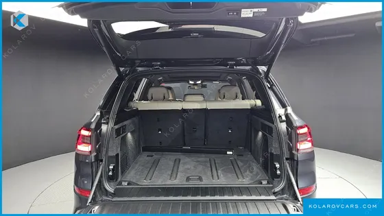 BMW X5 M50I