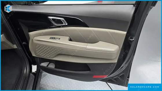 KIA CARNIVAL HEV 9SEATER GRAVITY