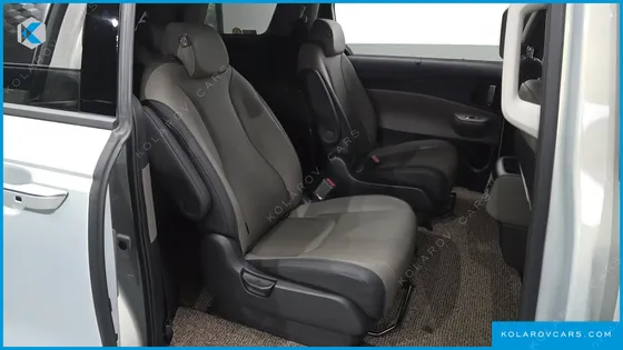 KIA CARNIVAL HEV 9SEATER NOBLESS