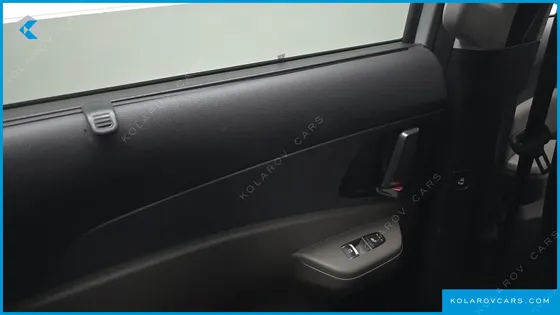 KIA CARNIVAL HEV 9SEATER NOBLESS