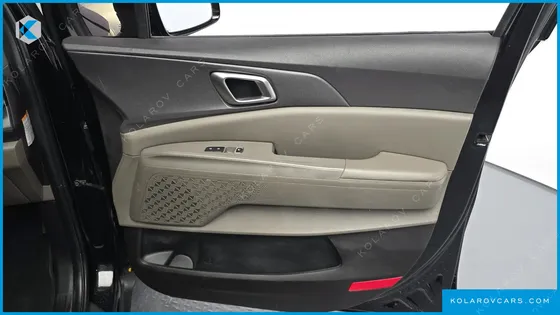 KIA CARNIVAL HEV 9 SEATER PRESTIGE