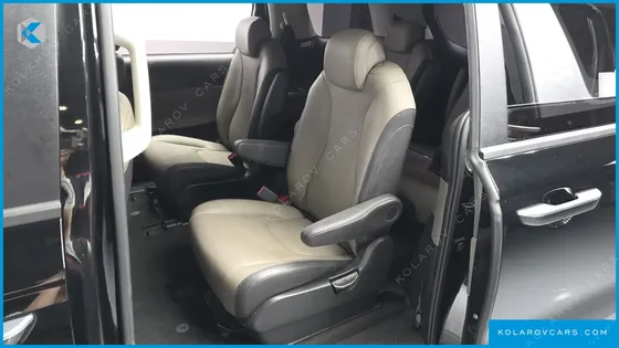 KIA CARNIVAL HEV 9 SEATER PRESTIGE