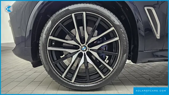 BMW X5 M50I
