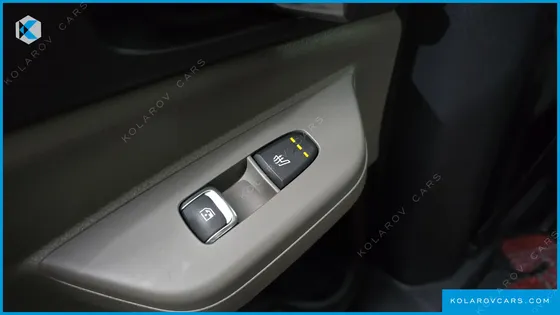 KIA CARNIVAL HEV 9SEATER NOBLESS