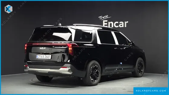 KIA CARNIVAL DIESEL 9-SEATER SIGNATURE