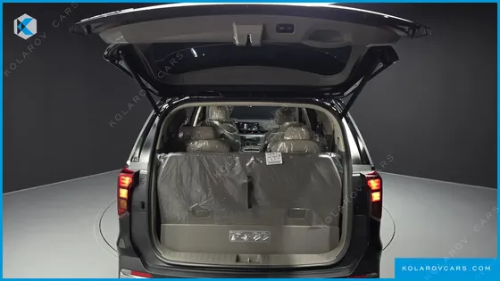 KIA CARNIVAL DIESEL 9-SEATER SIGNATURE