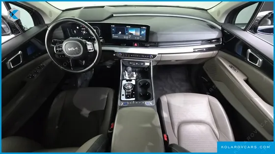 KIA CARNIVAL DIESEL 9-SEATER GRAVITY