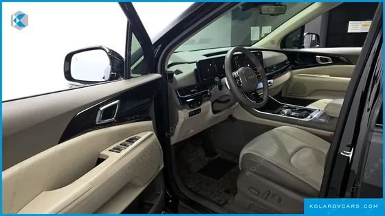 KIA CARNIVAL GASOLINE 4-SEATER HI LIMOUSINE
