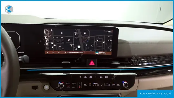 KIA CARNIVAL GASOLINE 4-SEATER HI LIMOUSINE