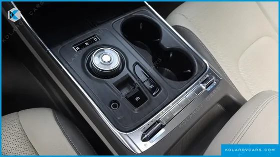 KIA CARNIVAL DIESEL 9-SEATER SIGNATURE