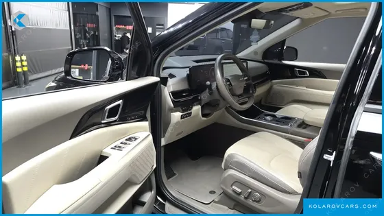 KIA CARNIVAL DIESEL 9-SEATER SIGNATURE