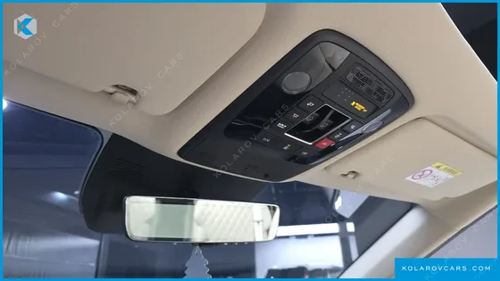 KIA CARNIVAL DIESEL 9-SEATER SIGNATURE