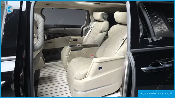 KIA CARNIVAL DIESEL 9-SEATER SIGNATURE