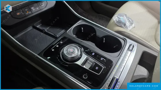 KIA CARNIVAL DIESEL 7-SEATER SIGNATURE