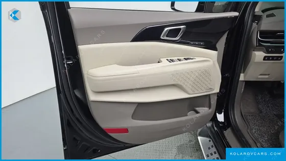 KIA CARNIVAL DIESEL 7-SEATER SIGNATURE
