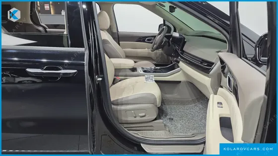 KIA CARNIVAL DIESEL 7-SEATER SIGNATURE