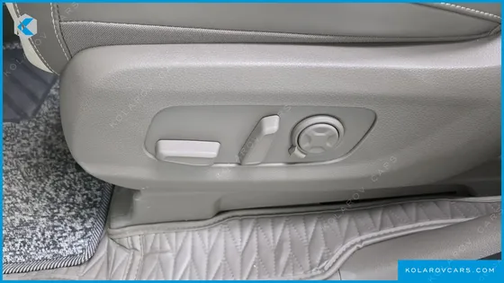 KIA CARNIVAL DIESEL 7-SEATER SIGNATURE