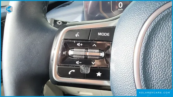 KIA CARNIVAL HEV 7SEATER GRAVITY