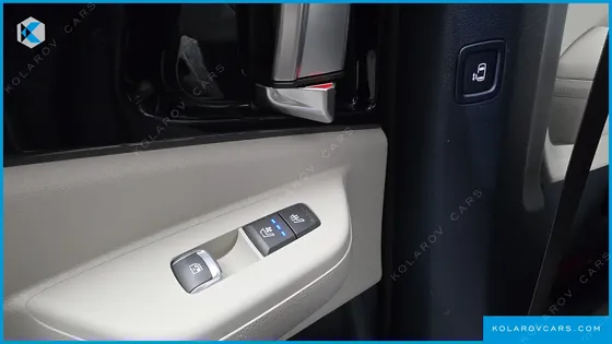 KIA CARNIVAL HEV 7SEATER GRAVITY