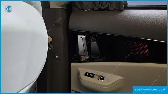 KIA CARNIVAL HEV 7-SEATER HI LIMOUSINE