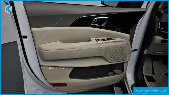 KIA CARNIVAL HEV 7-SEATER HI LIMOUSINE