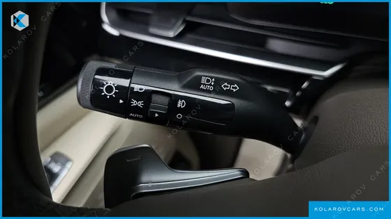 KIA CARNIVAL HEV 7-SEATER HI LIMOUSINE