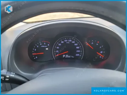 KIA CARNIVAL GRAND CARNIVAL GLX