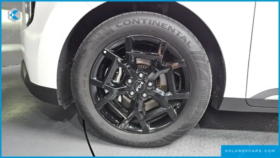 KIA CARNIVAL GASOLINE 9-SEATER GRAVITY