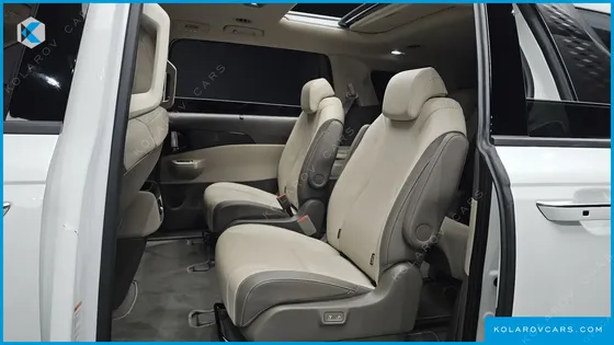 KIA CARNIVAL GASOLINE 9-SEATER GRAVITY