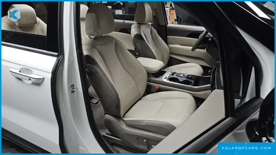 KIA CARNIVAL GASOLINE 9-SEATER GRAVITY