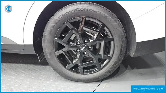 KIA CARNIVAL GASOLINE 9-SEATER GRAVITY