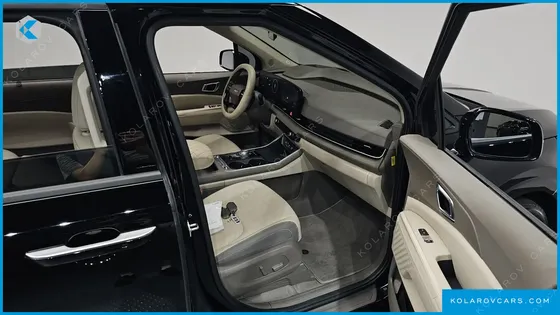 KIA CARNIVAL GASOLINE 7-SEATER NOBLESSE